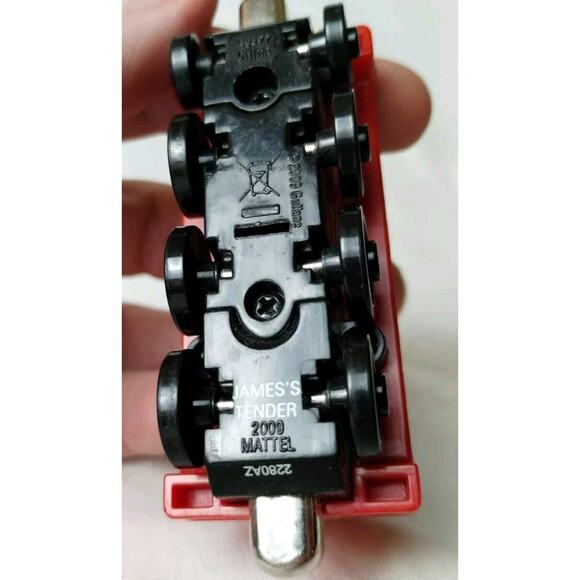 2009 Thomas the Train Talking Light Up James Diecast Train - GUC - Picture 5 of 5